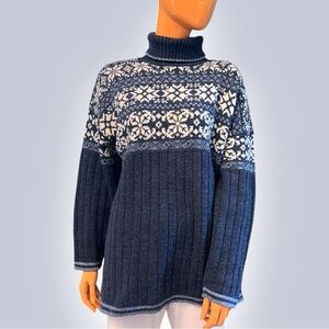 LAURA TYLER Vintage Fair Isle Snowflakes Turtleneck Sweater